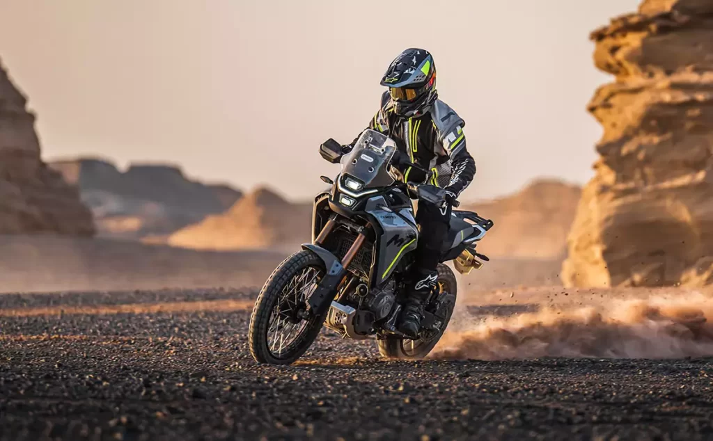 CFMoto 450 MT