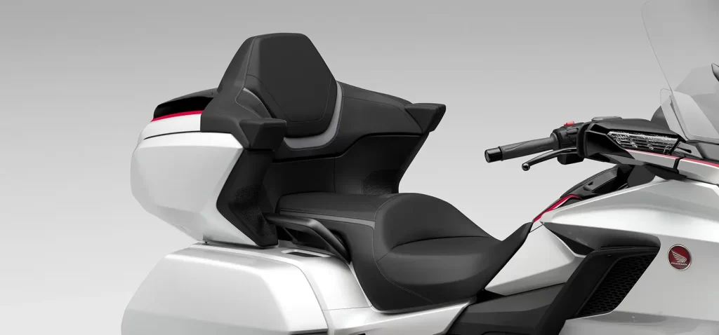 GL 1800 Gold Wing Tour