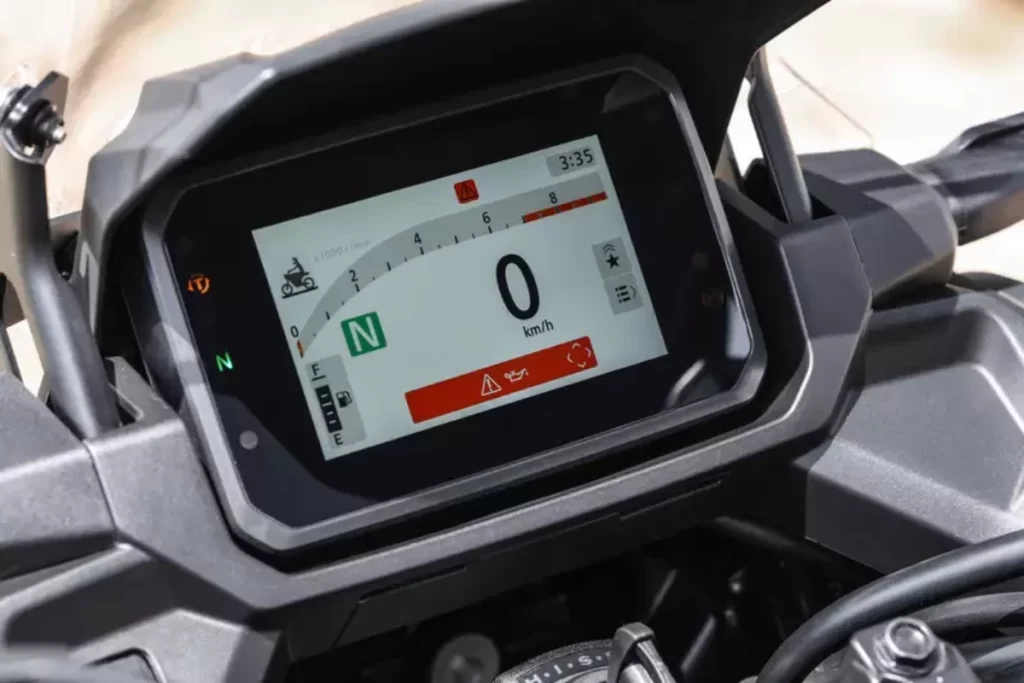painel da nova Honda NC 750X 2026