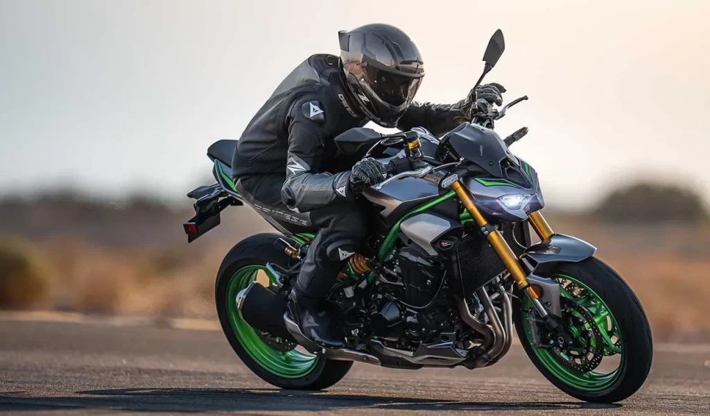 nova Kawasaki Z900 SE