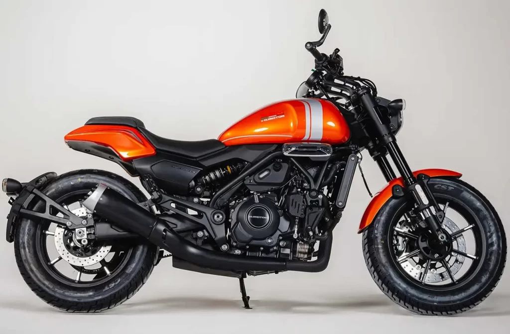 Shineray SBM 600 2026 exibe estilo retrô