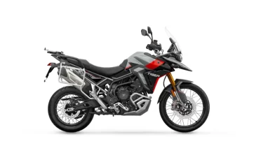 Triumph Tiger 900 aposta em tecnologia e desempenho no segmento adventure; veja preços e custos no Brasil