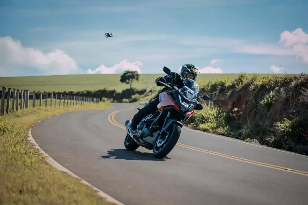 Honda NC750X 2026 na estrada