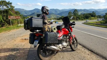 Viajar com moto pequena vale a pena? Vantagens e desvantagens