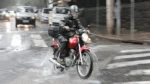 Moto na chuva