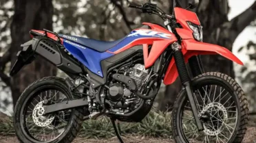 Honda Tornado 300 2027 vermelha e preto