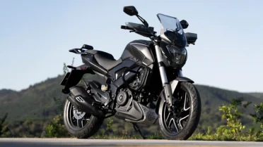 Moto de 400cc pelo preço de 250cc: onde a Bajaj economizou na Dominar 400?