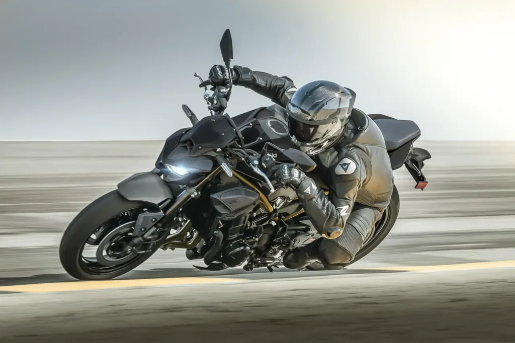 Z900-2027